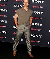 004.jpg